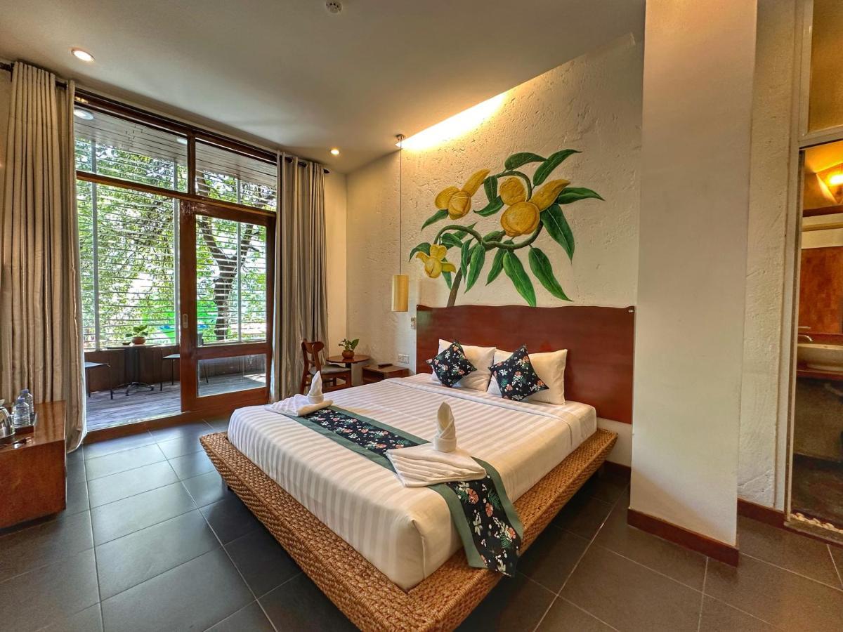 פנום פן Monsoon Riverside Hotel מראה חיצוני תמונה