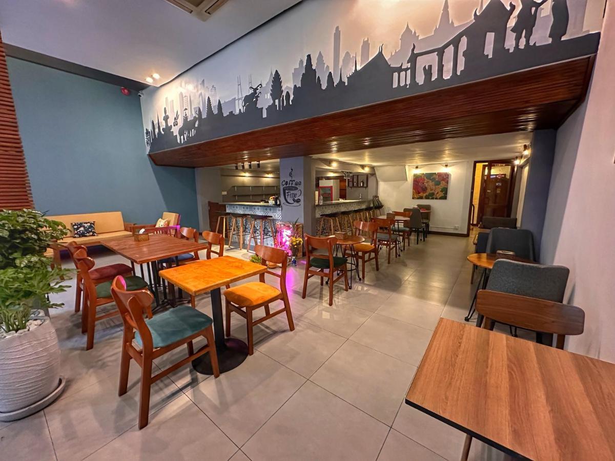 פנום פן Monsoon Riverside Hotel מראה חיצוני תמונה