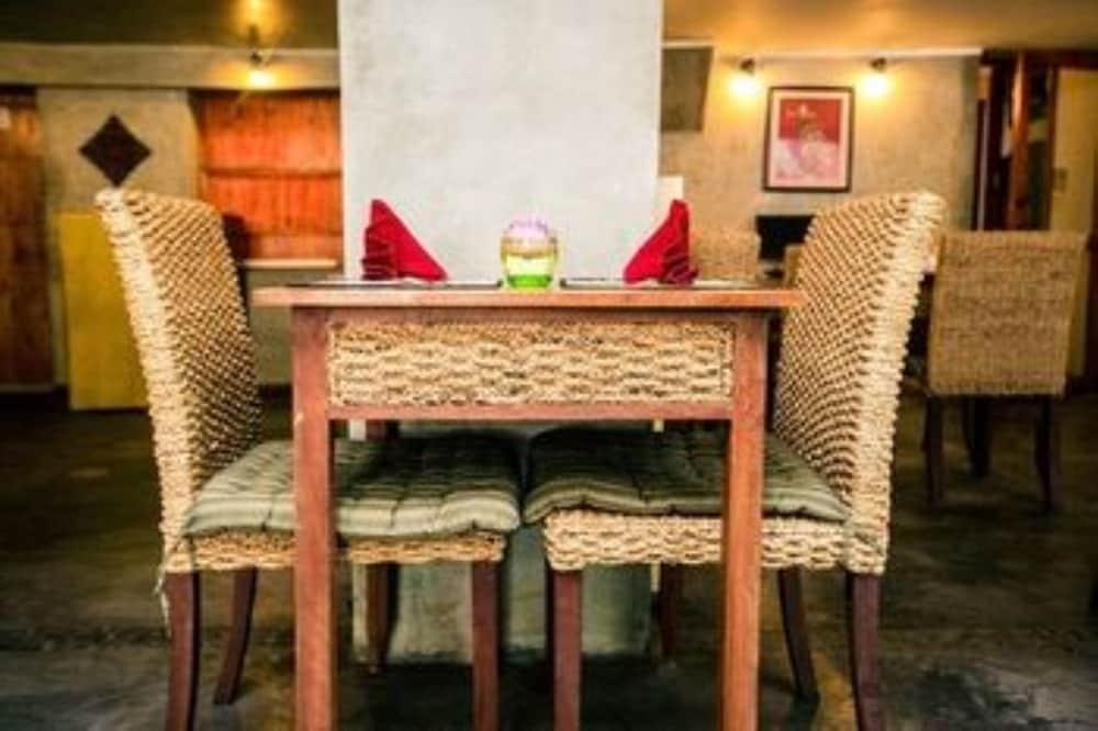 פנום פן Monsoon Riverside Hotel מראה חיצוני תמונה