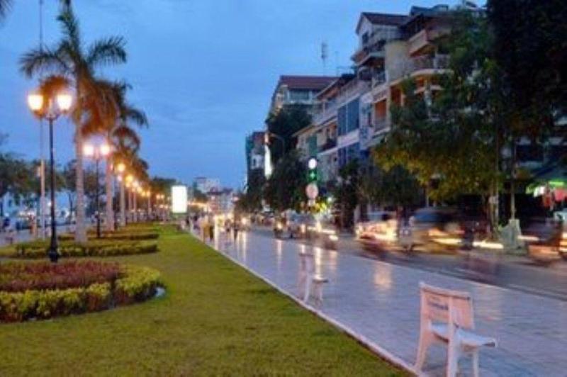 פנום פן Monsoon Riverside Hotel מראה חיצוני תמונה